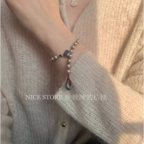 Women'S High-End Red Floating White Bracelet
